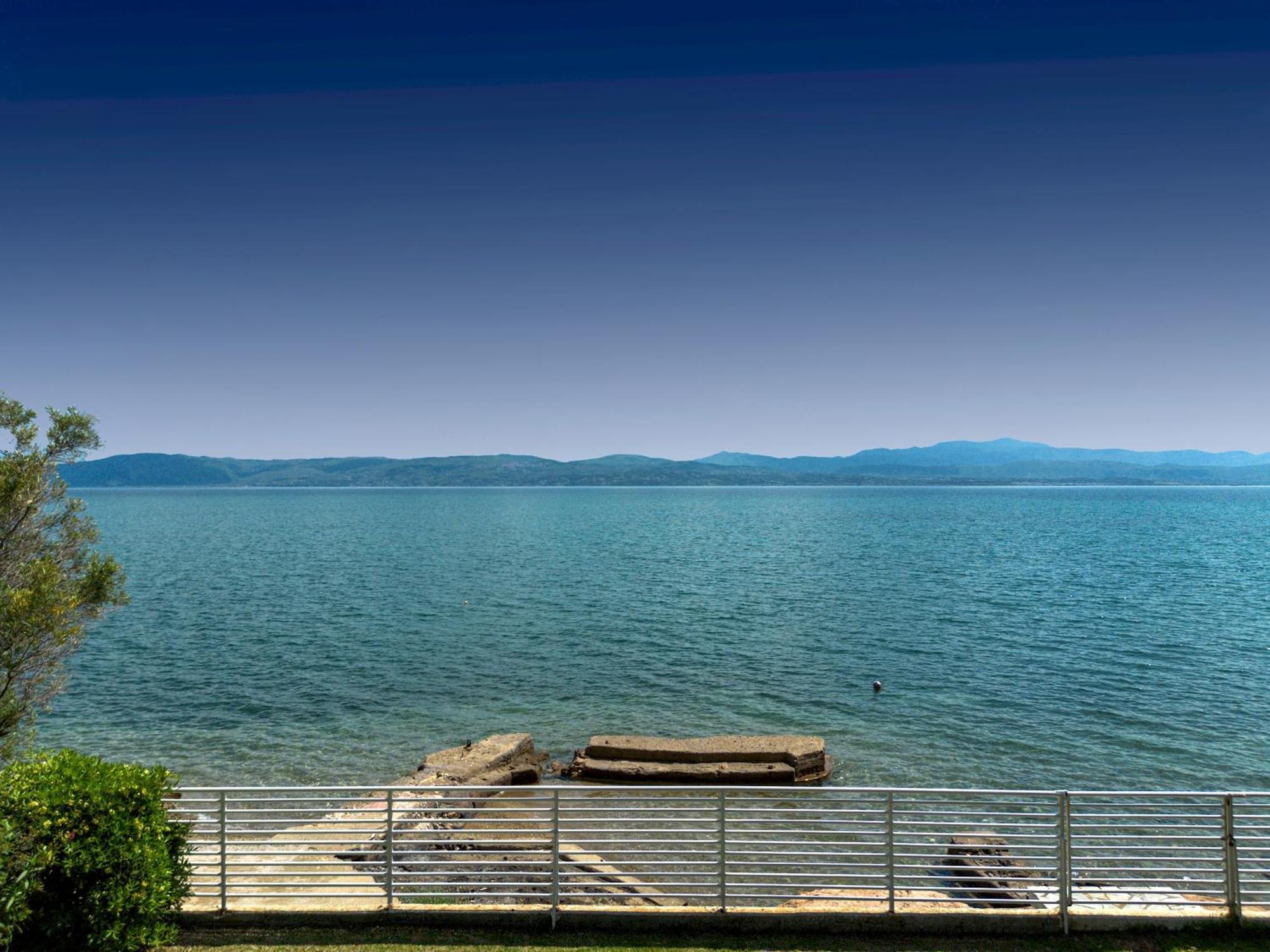 Marvelous Beach House Эретрия Экстерьер фото